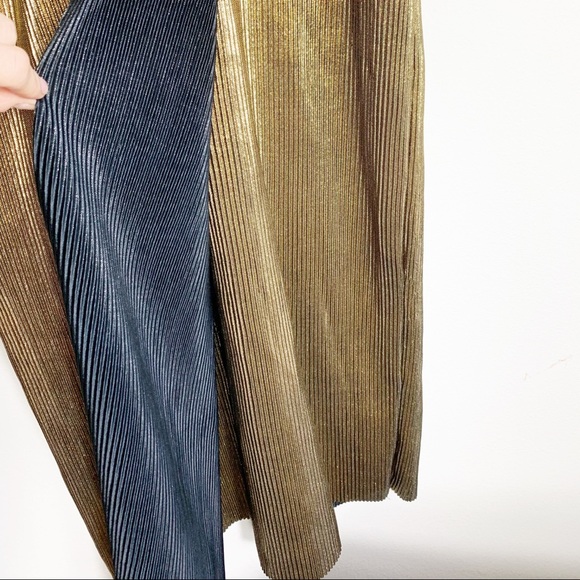 Lulu’s | Love and Luxury Gold Surplice Midi Dress - Picture 5 of 11